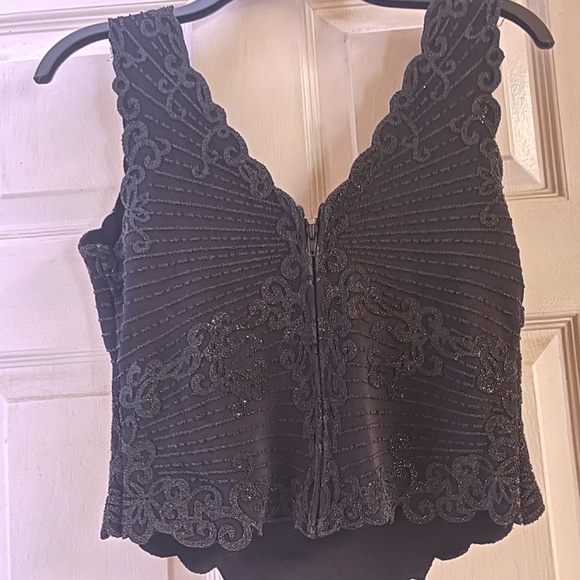 Tadashi sparkle halter size medium - Picture 4 of 8